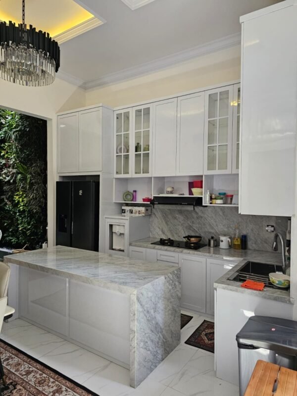 Kitchen set finishing HPL / kitchen set minimalis